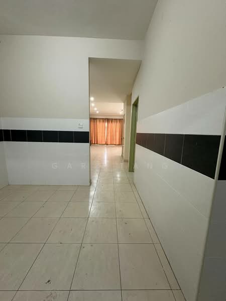 2-storey Terraced House for Sale in Taman Klebang Ria (Chemor) - Gary Tang - Corridor - PropertyGuru.com.my