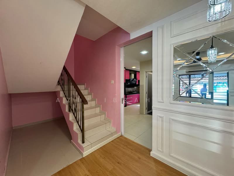 2-storey Terraced House for Sale in Kajang (Selangor) - Azli Ibrahim - Entrance - PropertyGuru.com.my