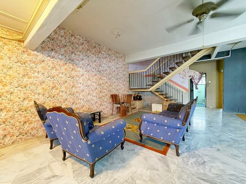 2-storey Terraced House for Sale in Bandar Baru Ampang (Ampang) - M.J Zairin - Living Room - PropertyGuru.com.my