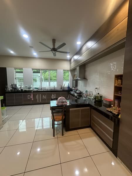 Bungalow for Sale in Seremban 2 (Negeri Sembilan) - Ding Jodie - Kitchen - PropertyGuru.com.my