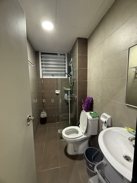 Service Residence for Sale at ARC @ Austin Hills - Mabel Lee - Bathroom - PropertyGuru.com.my