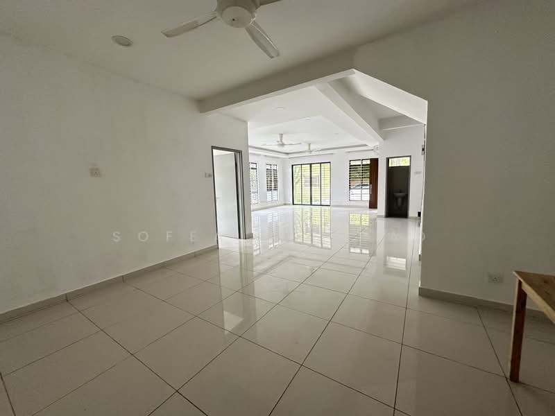 2-storey Terraced House for Sale in Presint 11 (Putrajaya) - Sofea Md Saad - Living Room - PropertyGuru.com.my