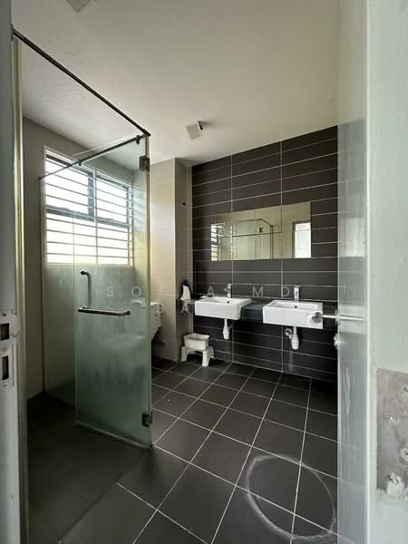 2-storey Terraced House for Sale in Presint 11 (Putrajaya) - Sofea Md Saad - Bathroom - PropertyGuru.com.my