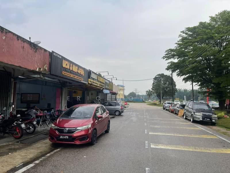 Shop for Sale in Pekan Nanas (Johor) - Eric Wong - Exterior - PropertyGuru.com.my