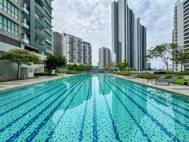 Infiniti 3 Residences untuk Untuk Dijual - RM 580,000, Mac 2026 - Pool - PropertyGuru.com.my