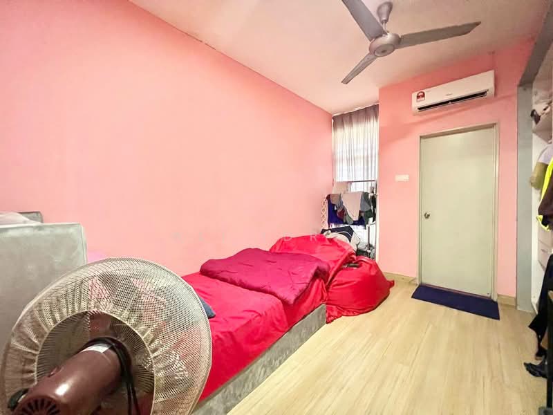 2-storey Terraced House for Sale in Hulu Langat (Selangor) - Ali Idris - Bedroom - PropertyGuru.com.my