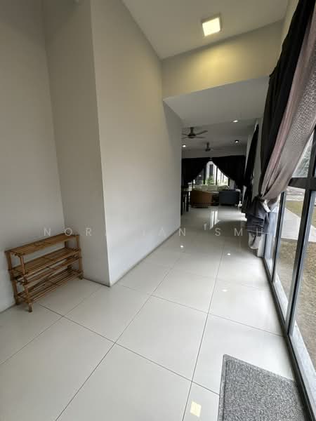 The Vale @ Sutera Damansara untuk Untuk Disewa - RM 2,800 /bulan, Feb 2026 - Corridor - PropertyGuru.com.my