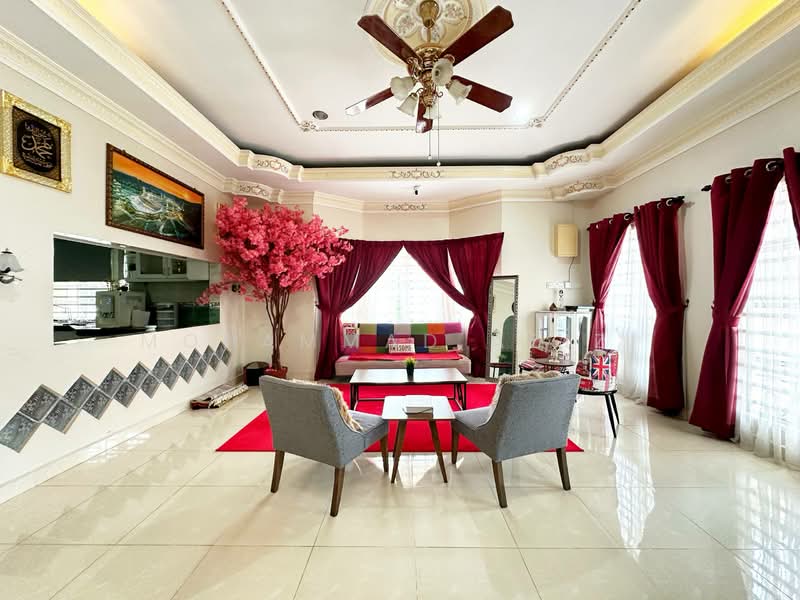 Bungalow for Sale in Bandar Baru Bangi (Selangor) - Mohammad Azizi - Living Room - PropertyGuru.com.my