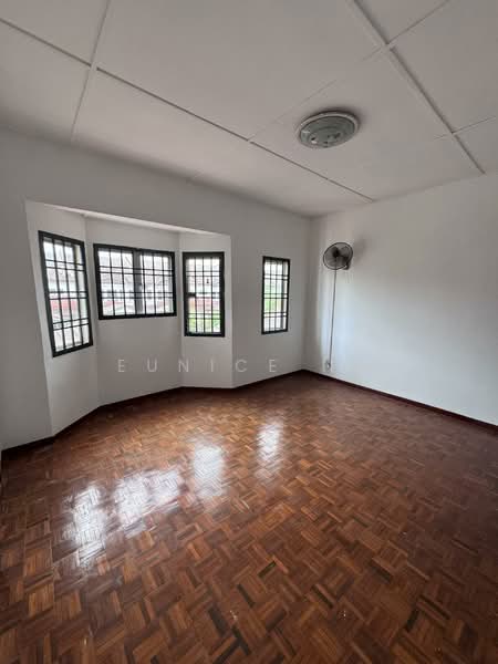 2-storey Terraced House for Sale in Kulai (Johor) - Eunice Ng - Master bedroom - PropertyGuru.com.my