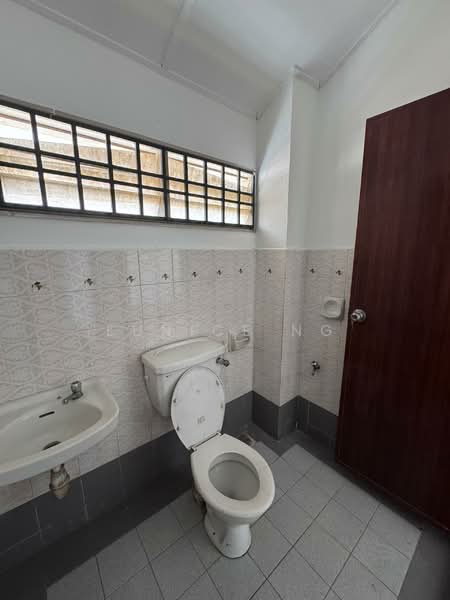 2-storey Terraced House for Sale in Kulai (Johor) - Eunice Ng - Bathroom - PropertyGuru.com.my