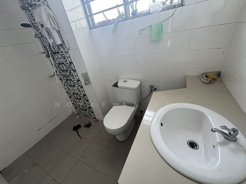 Symphony Heights (Simfoni Heights) untuk Untuk Dijual - RM 320,000, Feb 2026 - Bathroom - PropertyGuru.com.my