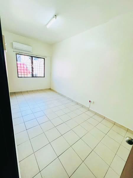 2-storey Terraced House for Sale in Taman Pinggiran Saujana (Kajang) - Mahirah . - Interior - PropertyGuru.com.my