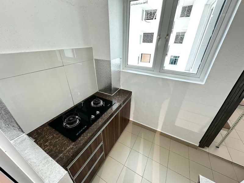 Service Residence for Sale at Saville @ Melawati - Fatin Ismail - Kitchen - PropertyGuru.com.my