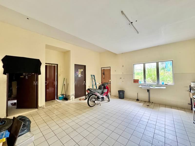 Semi-Detached House for Sale in Bandar Baru Salak Tinggi (Sepang) - Mohamad Hanafi - Interior - PropertyGuru.com.my