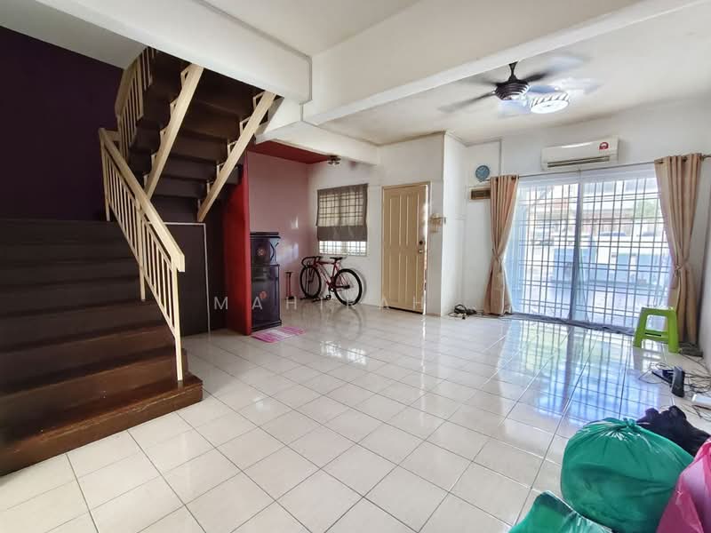 Taman Puncak Jalil untuk Untuk Dijual - RM 550,000, Mac 2026 - Living Room - PropertyGuru.com.my
