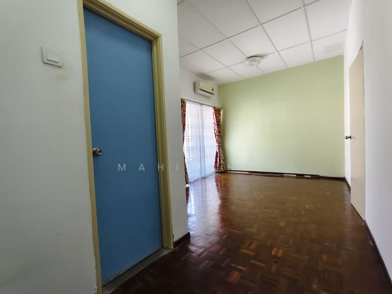 Taman Puncak Jalil untuk Untuk Dijual - RM 550,000, Mac 2026 - Living Room - PropertyGuru.com.my