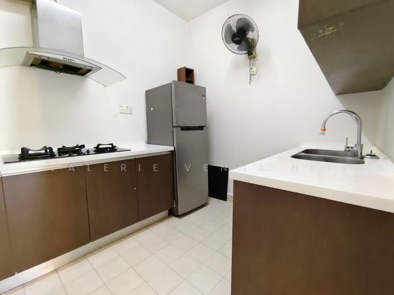Condominium for Rent at Atmosfera Kondominium - Valerie Venna Hee - Kitchen - PropertyGuru.com.my