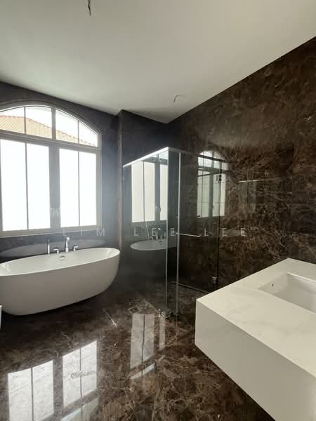 Bungalow for Sale in Setia Eco Park (Setia Alam) - Lim Lee Lee - Bathroom - PropertyGuru.com.my