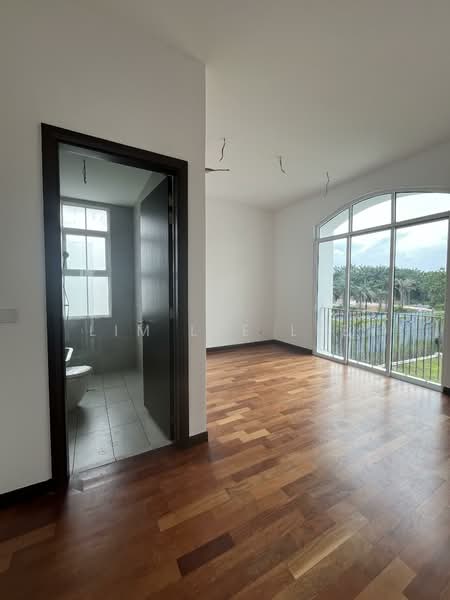 Bungalow for Sale in Setia Alam (Selangor) - Lim Lee Lee - Bathroom - PropertyGuru.com.my