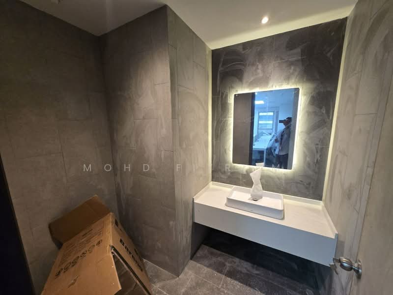 Office for Rent in KLCC (KL City Centre) - Mohd Fitri MF - Bathroom - PropertyGuru.com.my