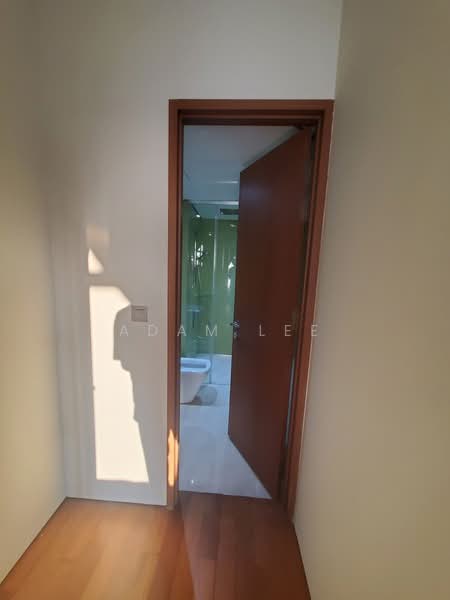 Service Residence for Sale at Sky Suites @ KLCC - Adam Lee - Bathroom - PropertyGuru.com.my