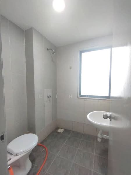 Apartment for Sale at Suria Ixora - Chi Hau - Bathroom - PropertyGuru.com.my