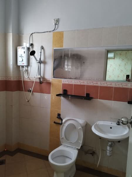 TAMAN KLEBANG RIA untuk Untuk Disewa - RM 1,850 /bulan, Feb 2026 - Bathroom - PropertyGuru.com.my
