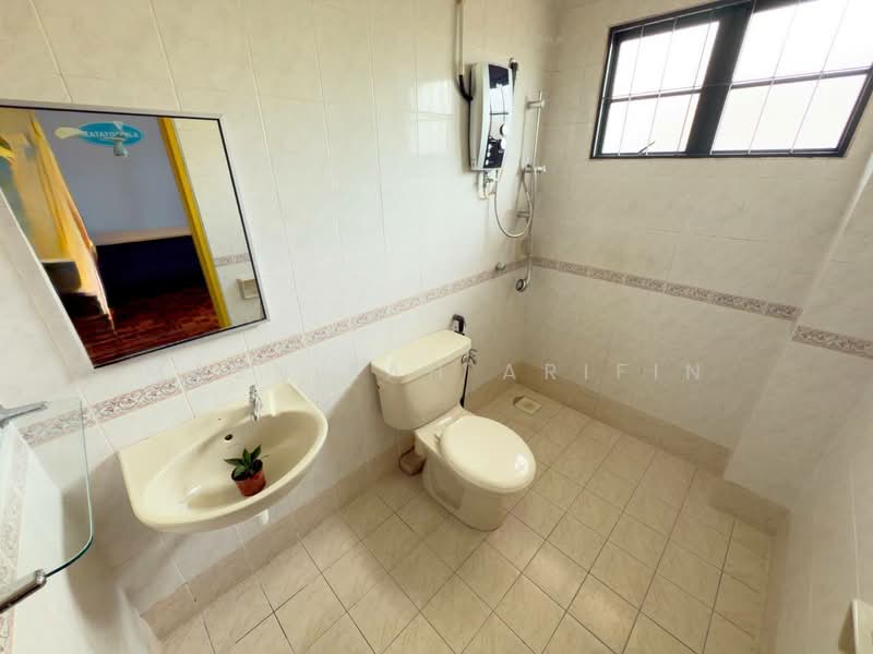 2-storey Terraced House for Sale in Kota Damansara (Selangor) - Masnizah Arifin - Bathroom - PropertyGuru.com.my