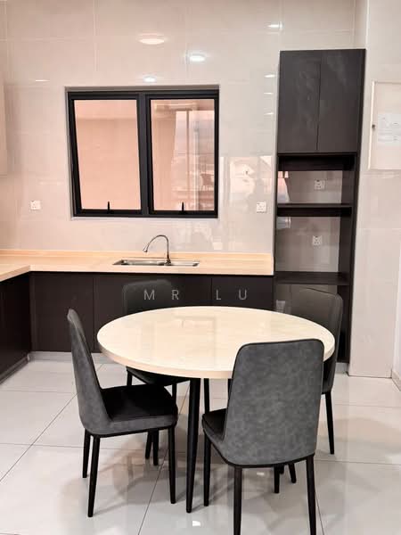 Condominium for Rent at Royal Strand @ Country Garden Danga Bay - Mr Lu - Kitchen - PropertyGuru.com.my