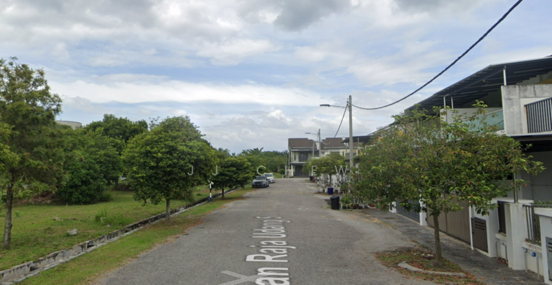 Pantai Sepang Putra untuk Untuk Dijual - RM 405,000, Mac 2026 - Exterior - PropertyGuru.com.my