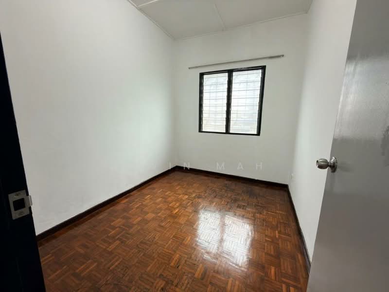 2-storey Terraced House for Sale in Bandar Country Homes (Rawang) - Elwin Mah - Interior - PropertyGuru.com.my