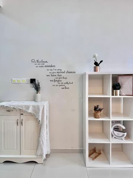 Condominium for Rent at Amberside @ Country Garden Danga Bay - Nabihan Rawof - Interior - PropertyGuru.com.my