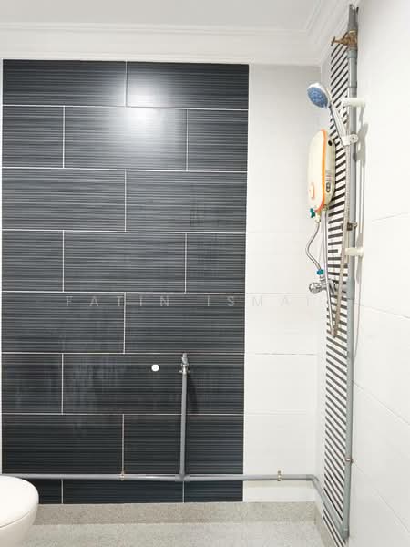 3-storey Terraced House for Sale in Taman Melati (Setapak) - Fatin Ismail - Bathroom - PropertyGuru.com.my