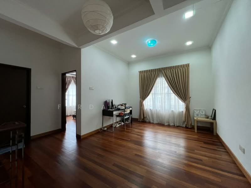 Semi-Detached House for Sale in Bandar Tasik Kesuma (Beranang) - Firdaus Dauz - Living Room - PropertyGuru.com.my