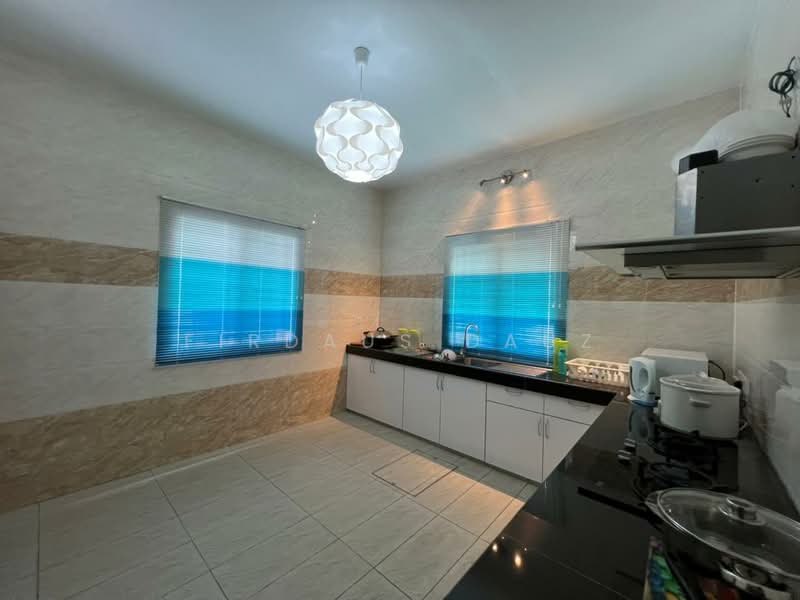 Semi-Detached House for Sale in Bandar Tasik Kesuma (Beranang) - Firdaus Dauz - PropertyGuru.com.my