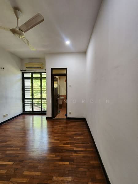 2-storey Terraced House for Sale in Bukit Jelutong (Shah Alam) - Seri Nordin - Interior - PropertyGuru.com.my