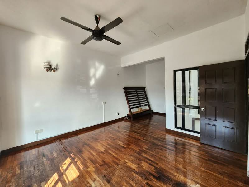 2-storey Terraced House for Sale in Bukit Jelutong (Shah Alam) - Seri Nordin - Living Room - PropertyGuru.com.my