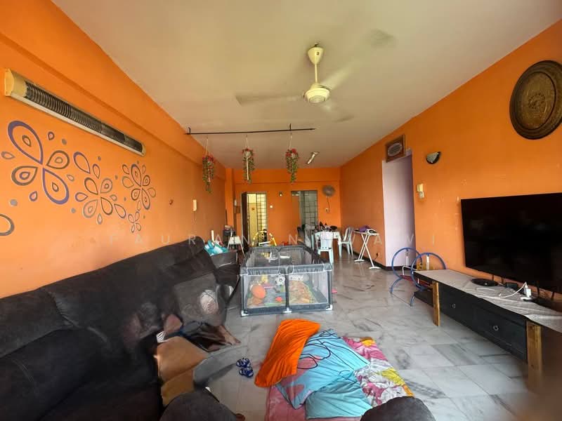 Condominium for Sale at Emerald Hill Condominium - Fauran Nawawi - Living Room - PropertyGuru.com.my