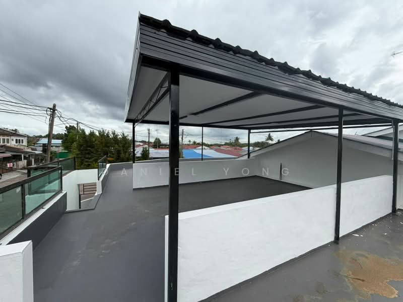 Kluang untuk Untuk Dijual - RM 480,000, Feb 2026 - Roof - PropertyGuru.com.my