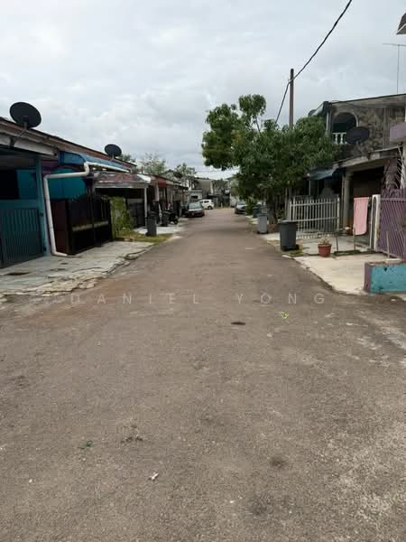 2-storey Terraced House for Sale in Taman Kluang (Kluang) - Daniel Yong - Exterior - PropertyGuru.com.my