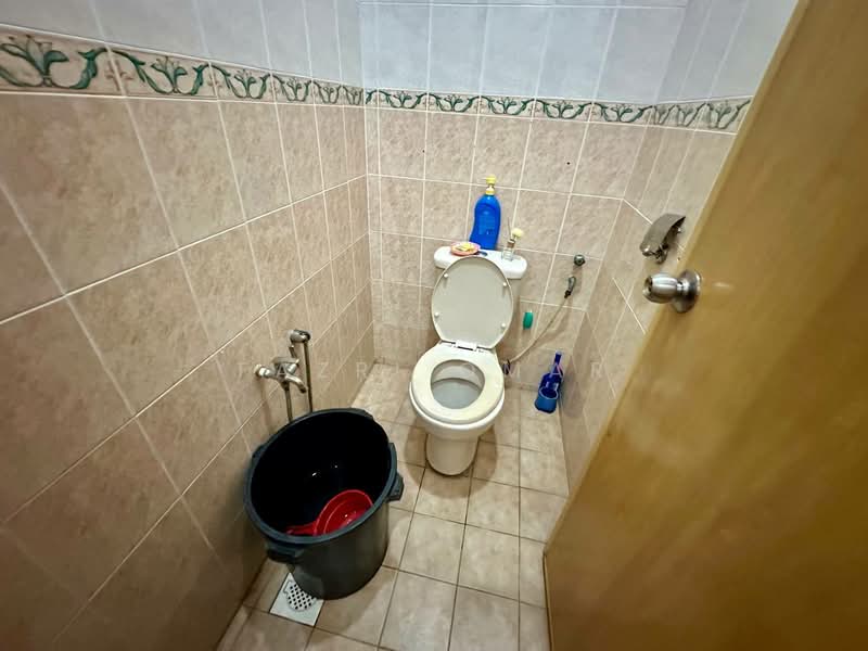 Bungalow for Sale in Kampung Tunku (Petaling Jaya) - Fazri Omar - Bathroom - PropertyGuru.com.my