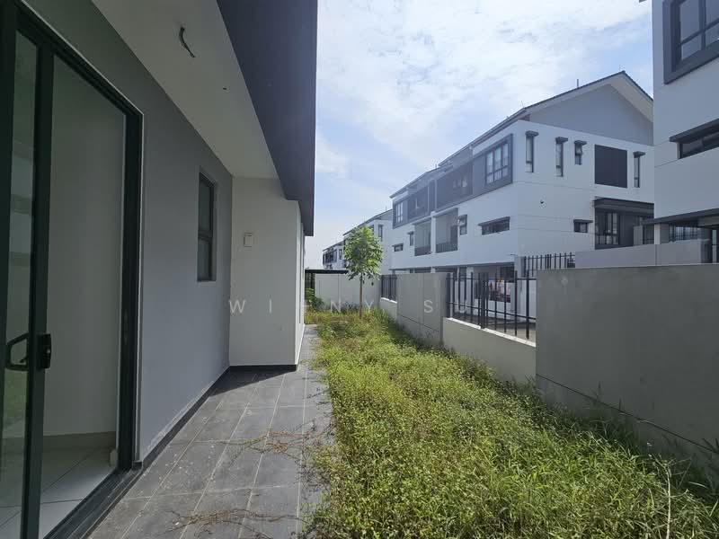 Semi-Detached House for Sale in Bukit Jelutong (Shah Alam) - Winny Su - Exterior - PropertyGuru.com.my
