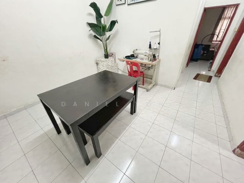 1-storey Terraced House for Sale in Senai (Kulai) - Daniel Yong - Interior - PropertyGuru.com.my