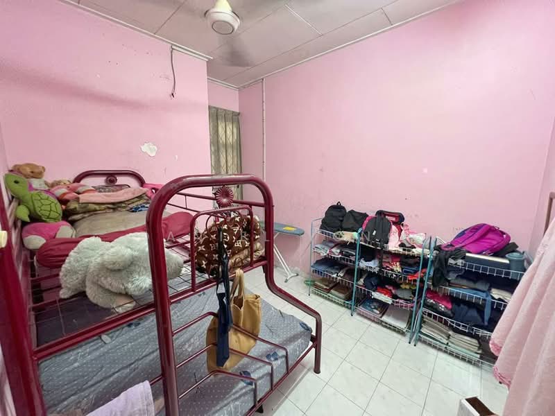 1-storey Terraced House for Sale in Senai (Kulai) - Daniel Yong - Bedroom - PropertyGuru.com.my