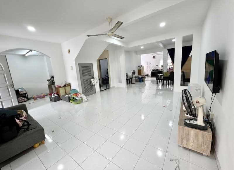 2-storey Terraced House for Sale in Bangi (Selangor) - Akmal Zakaria - Living Room - PropertyGuru.com.my