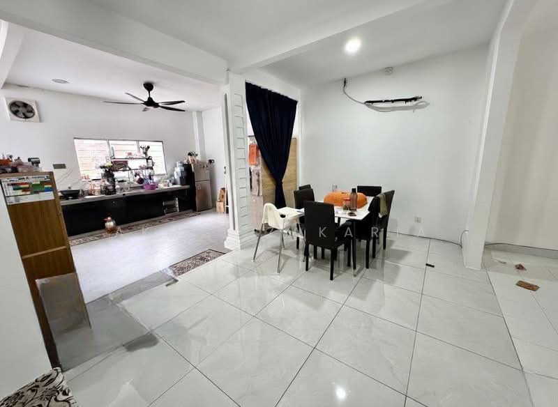 2-storey Terraced House for Sale in Bangi (Selangor) - Akmal Zakaria - Kitchen - PropertyGuru.com.my