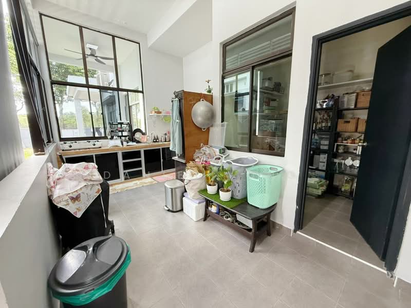 Cluster House for Rent in Taman Adda Heights (Tebrau) - Daniel Yong - Kitchen - PropertyGuru.com.my