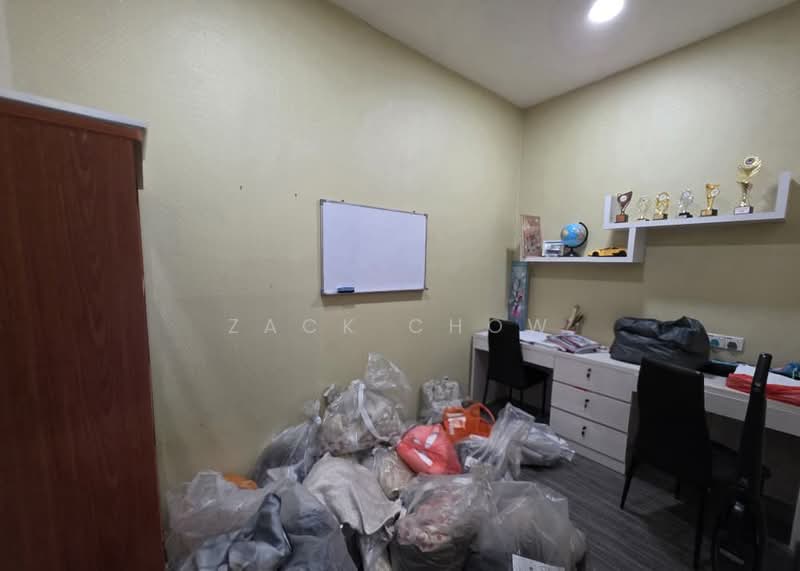 1-storey Terraced House for Sale in Taman Daya (Johor Bahru) - Zack Chow - Study - PropertyGuru.com.my