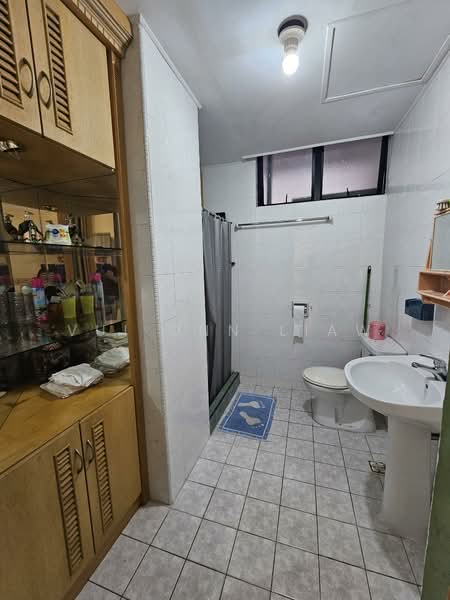 Condominium for Rent at Pearl Tower - Vui Onn Liaw - Bathroom - PropertyGuru.com.my