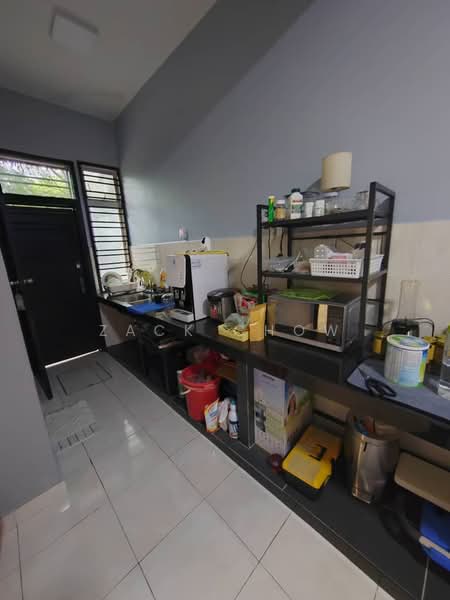 1-storey Terraced House for Sale in Taman Mount Austin (Tebrau) - Zack Chow - Kitchen - PropertyGuru.com.my